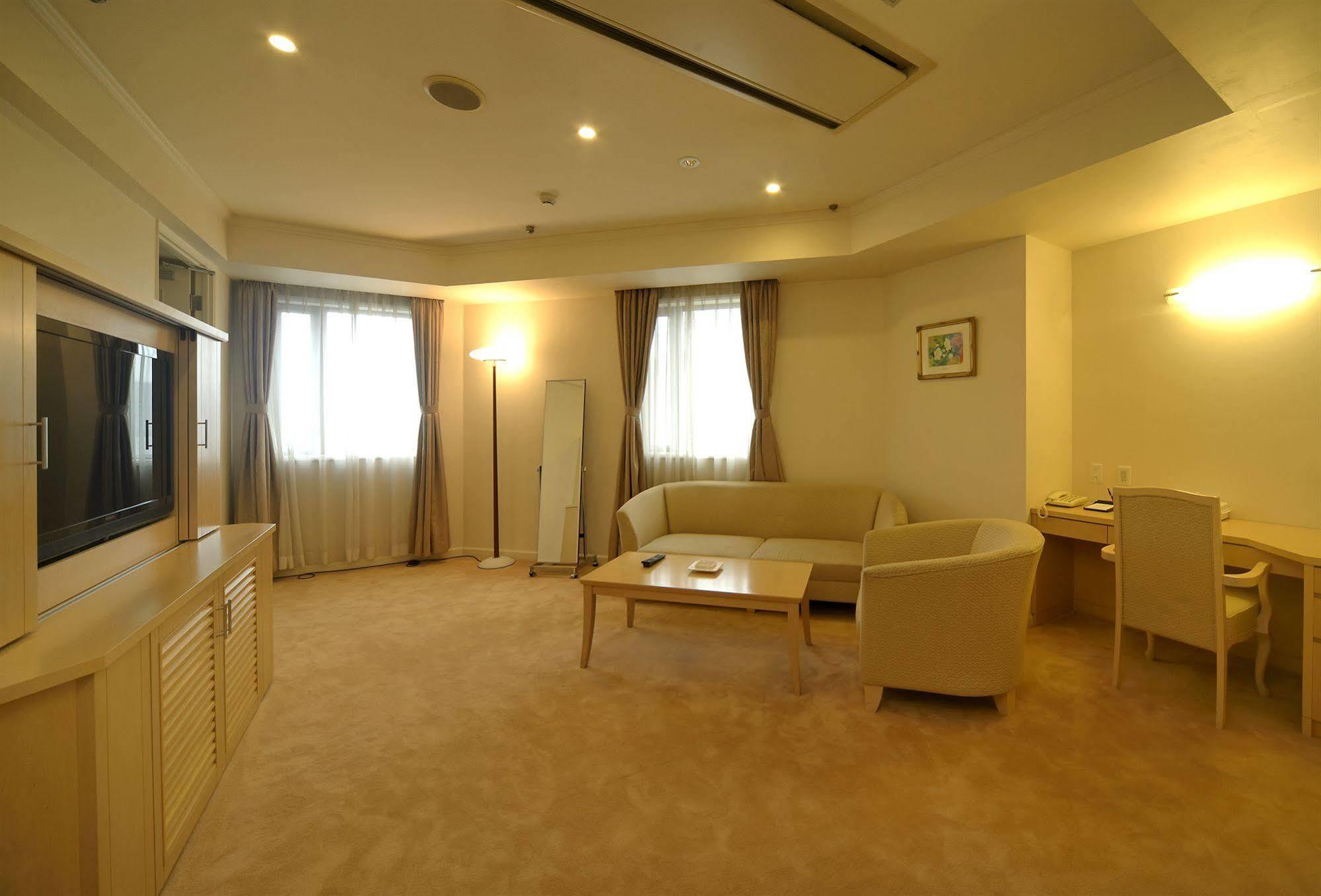 Amami Sunplaza Hotel Bagian luar foto